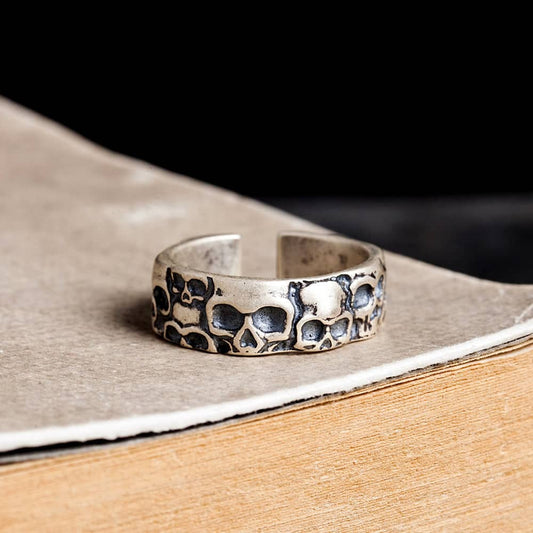 skull silver ring