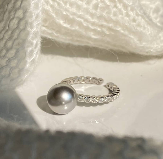 Sterling silver rings featuring freshwater pearl and CZ accents3